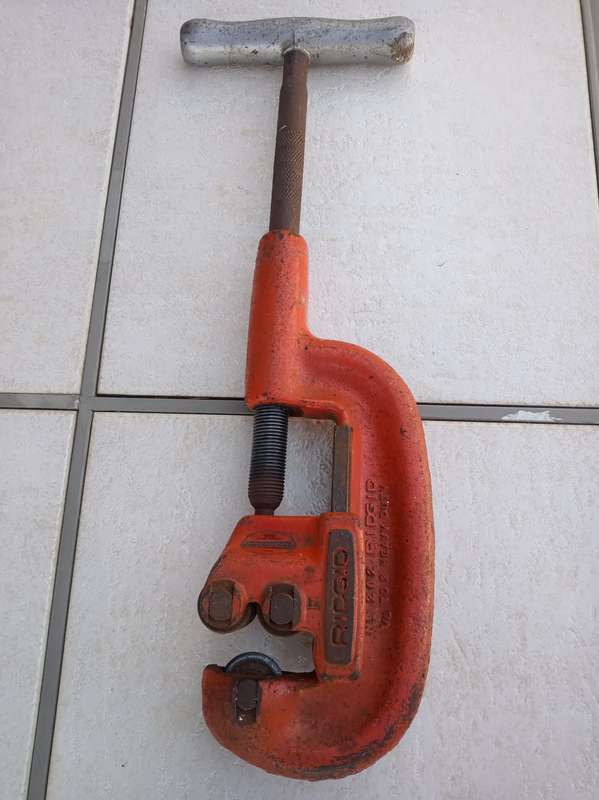 Ridgid No. 202 Heavy Duty Pipe Cutter