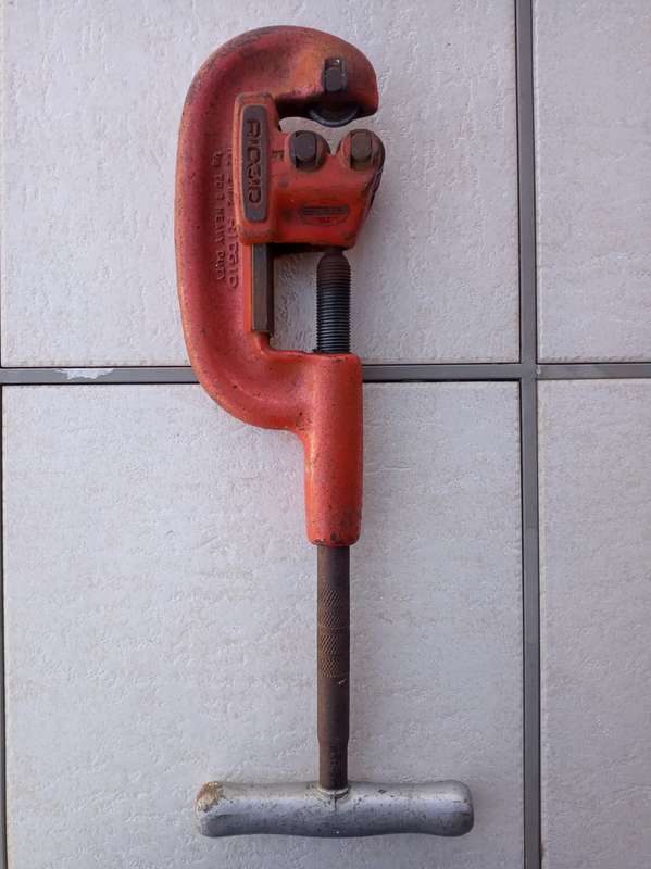 Ridgid No. 202 Heavy Duty Pipe Cutter