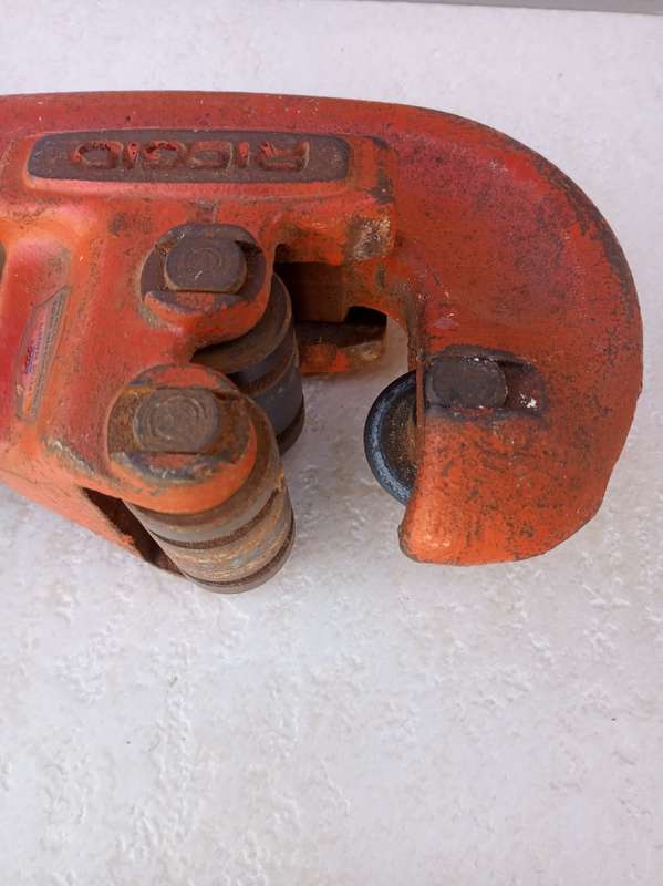 Ridgid No. 202 Heavy Duty Pipe Cutter