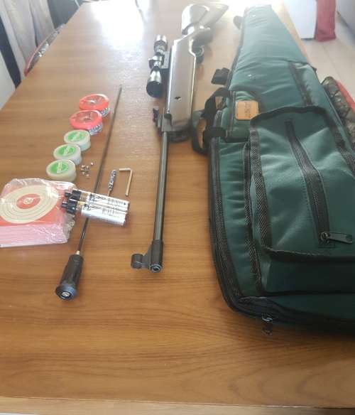 UltraTec UT1906 Air Rifle with accessories