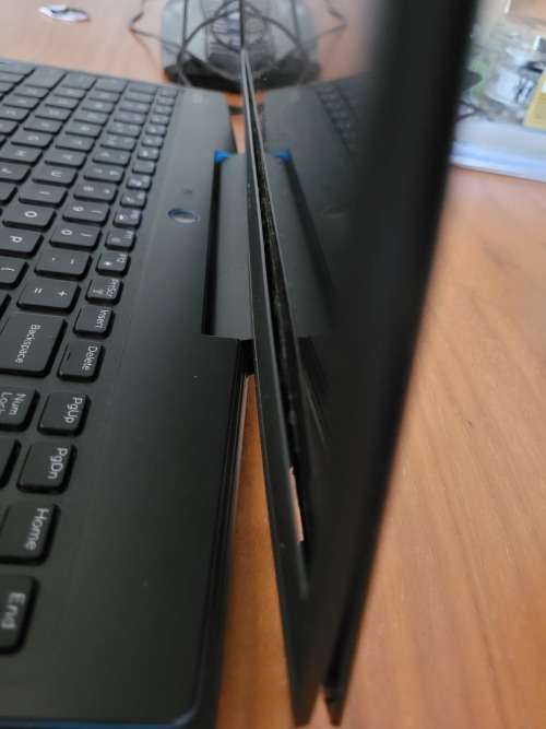 **PLEASE READ** Dell Inspiron G3 15-3590 9th Gen Intel Core i7-9750H GAMING LAPTOP GTX 1650TI