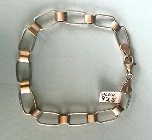 Sterling (925) silver bracelet.