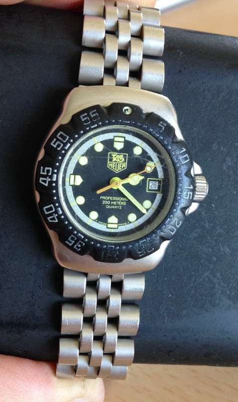 Vintage ladies Tag Heuer. Rare black & neon, "Heuer" on crown, not logo, wet suite extetion