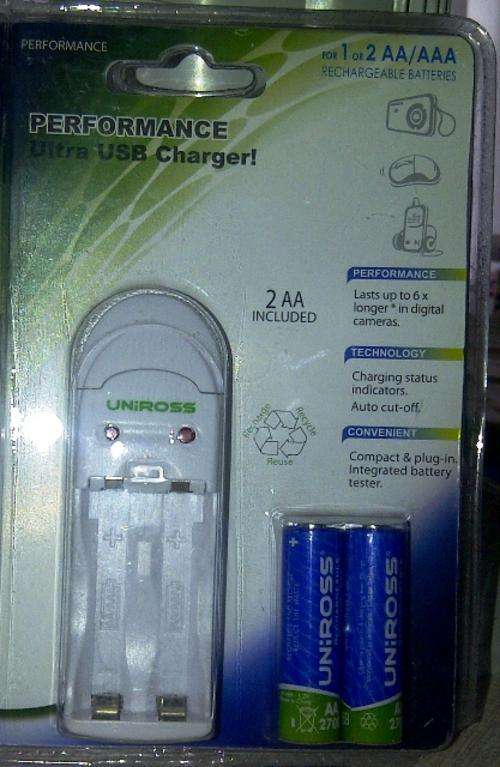 Uniross Performance Ultra USB Charger - 2AAA batteries included