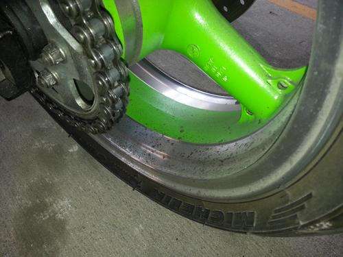 Superbikes- 'Blue Snow' Zero Damage Foaming 400ml Aerosol Cleaner for grease, brake dust, road grime