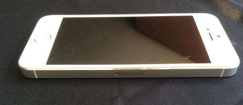64GB beauty!! See pics!! iPhone 5S -64GB mint,bal dealer warranty,no scratches/dings/cracks,100%
