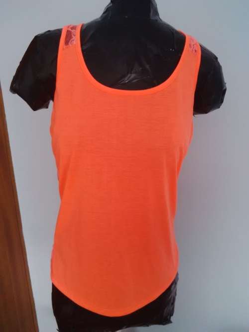 SALE !!!!!     STUNNING TOP SIZE M