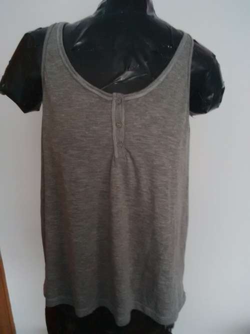 HENLEY TANK SIZE M