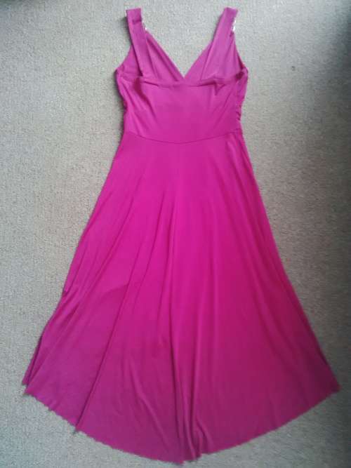 VERY BEAUTIFUL IDENTITY DRESS SIZE 32