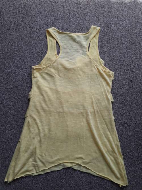 YELLOW FRILL TOP SIZE MED