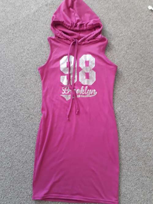 SALE !!!!    FUNKY GIRLS CASUAL DRESS 8-10 YEARS