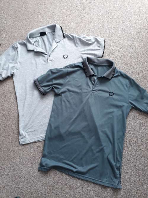 2 PACK T-SHIRTS SIZE SMALL