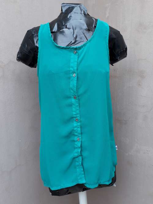 TANK TOP SIZE M