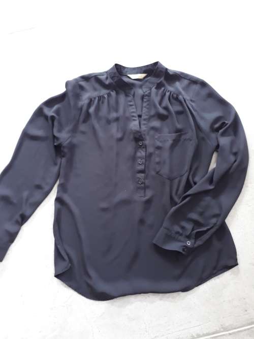 LADIES SHIRT SIZE MED
