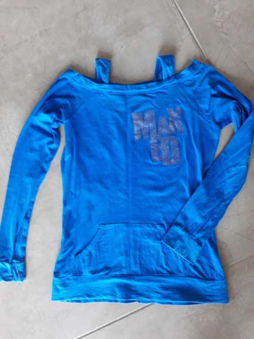 LADIES LONG SLEEVE TOP SIZE MED