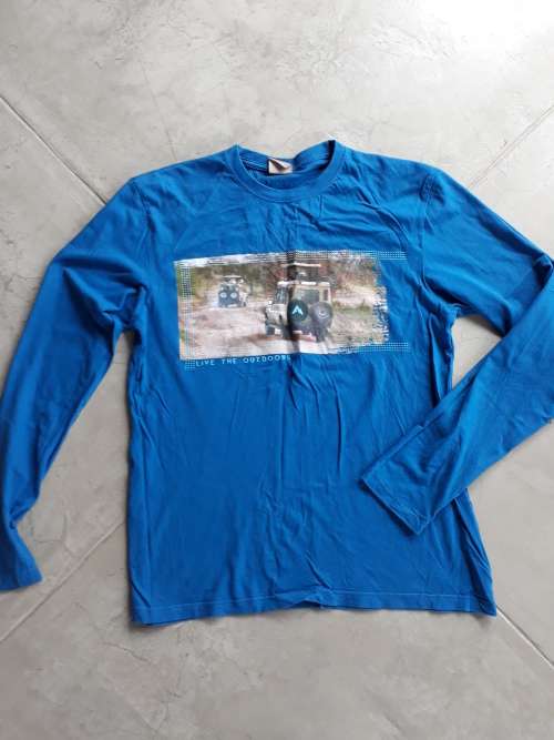 MENS LONG SLEEVE T-SHIRT SIZE S