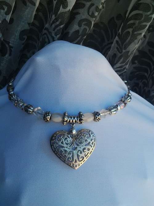 SILVER HEART PENDANT NECKLACE