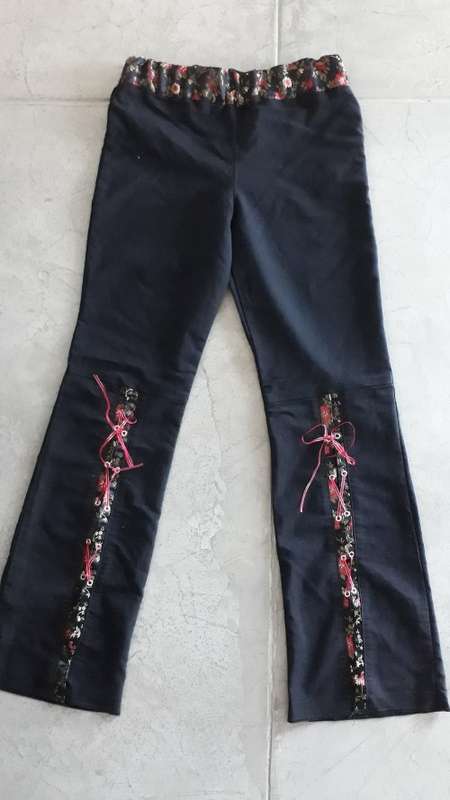 GIRLS PANTS 12-13 YEARS