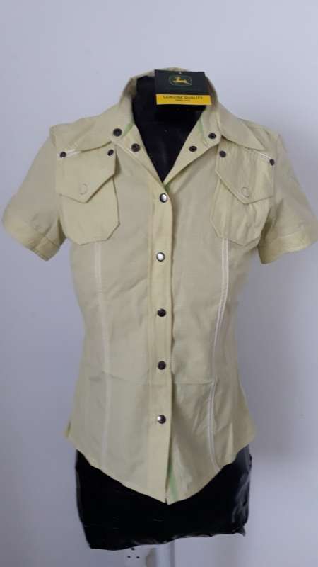 JOHN DEERE SHORT SLEEVE SHIRT SIZE S/M