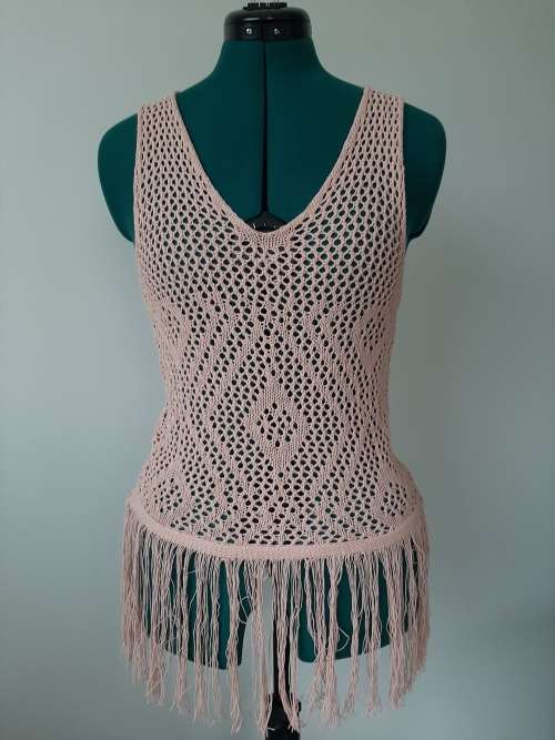 STUNNING CROCHET TOP