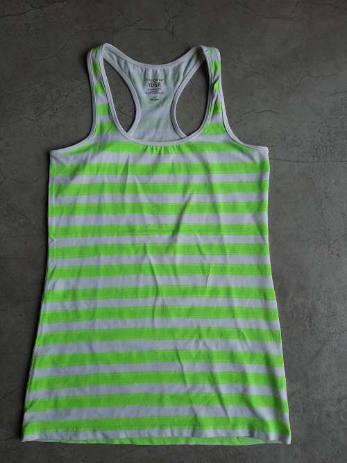 CHEROKEE YOGA RACERBACK TOP SIZE MEDIUM