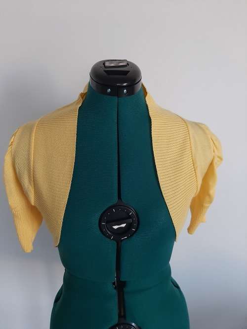 YELLOW BOLERO SIZE S/M