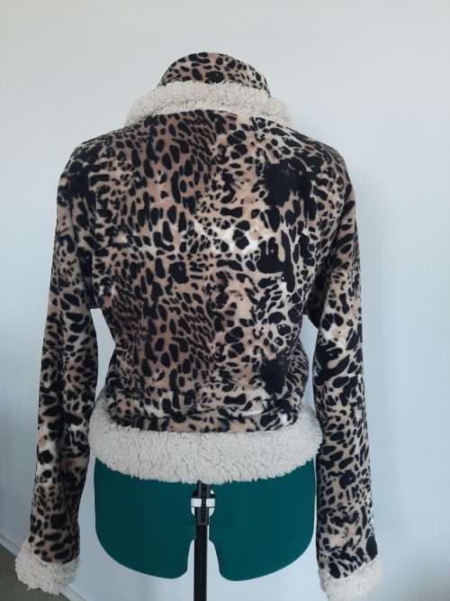 WARM FLEECE BOLERO SIZE MED