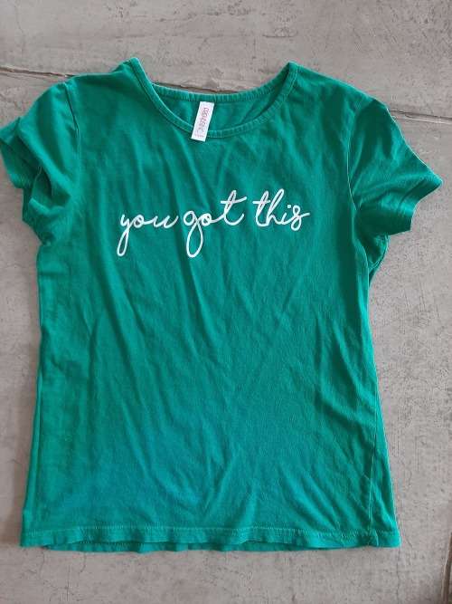 CUTE T-SHIRT SIZE 12-13 YEARS