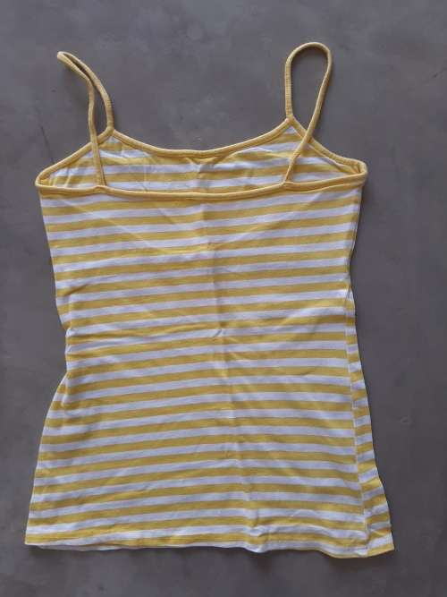STRAPPY TOP SIZE SMALL