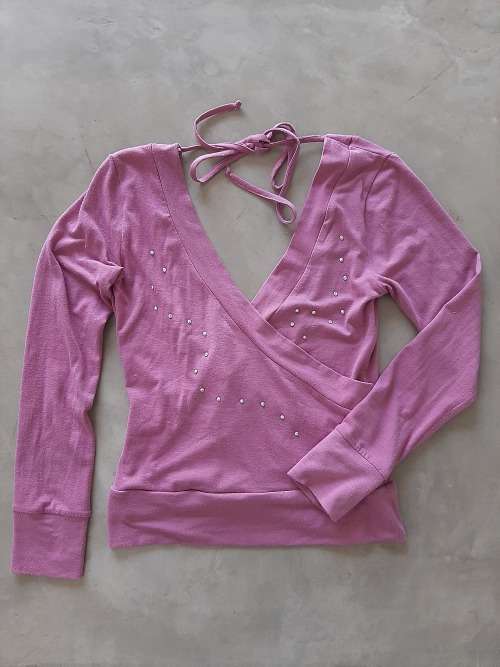 STUNNING TOP SIZE SMALL