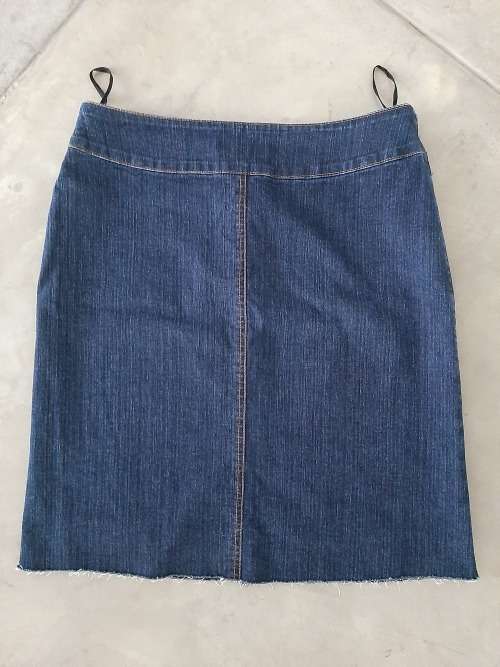 DENIM SKIRT SIZE 34