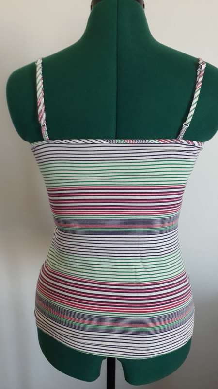 STRAPPY TOP SIZE MED