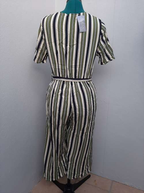 JUMPSUIT SIZE MED