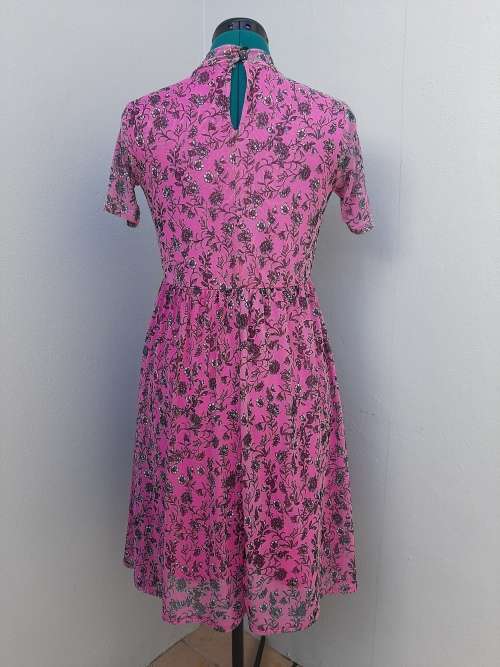 LADIES DRESS SIZE SMALL/PETITE MED