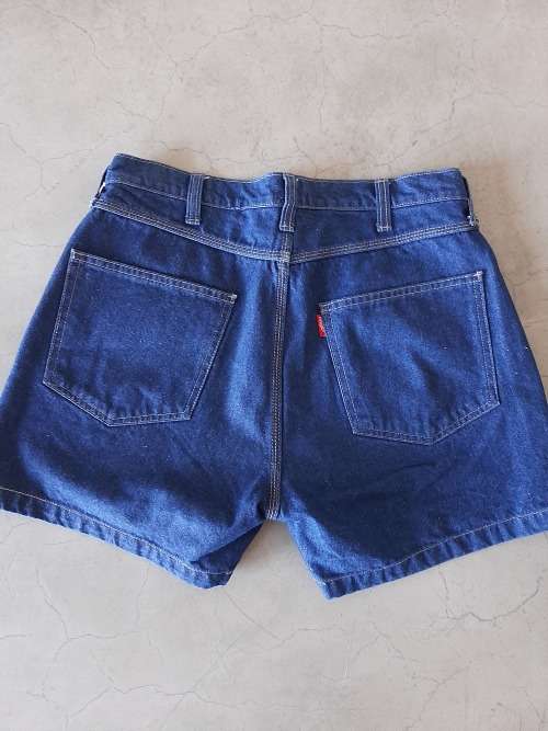 MENS DENIM SHORT SIZE 34 (BRAND NEW)