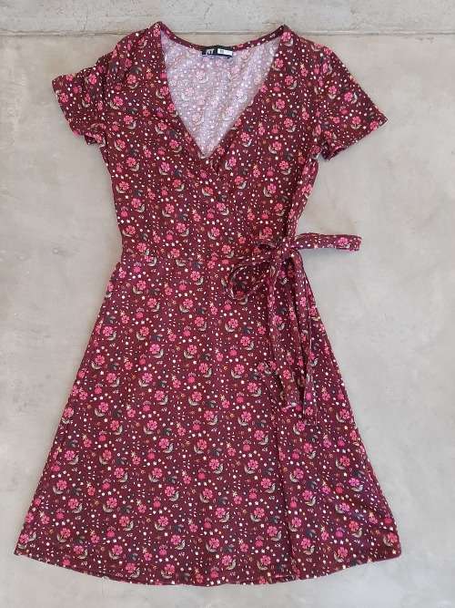 CROSS OVER DRESS SIZE XS