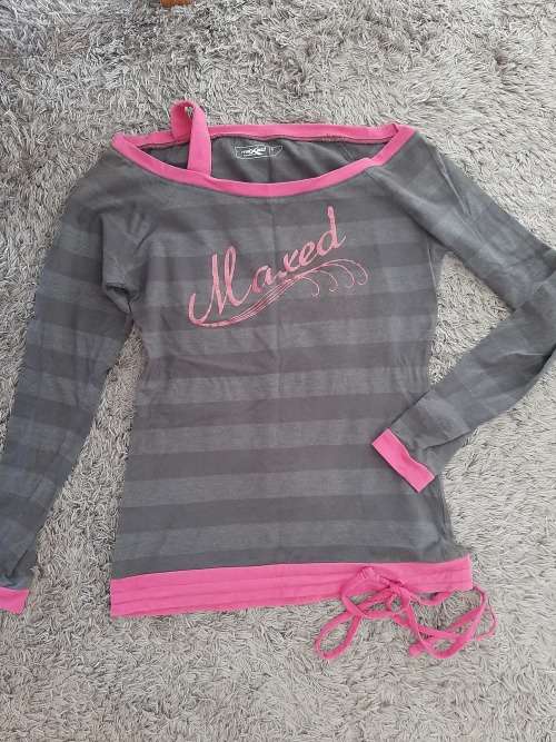 Maxed top -size small