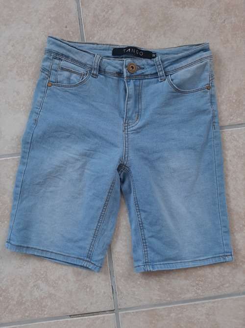 Denim short - size 32