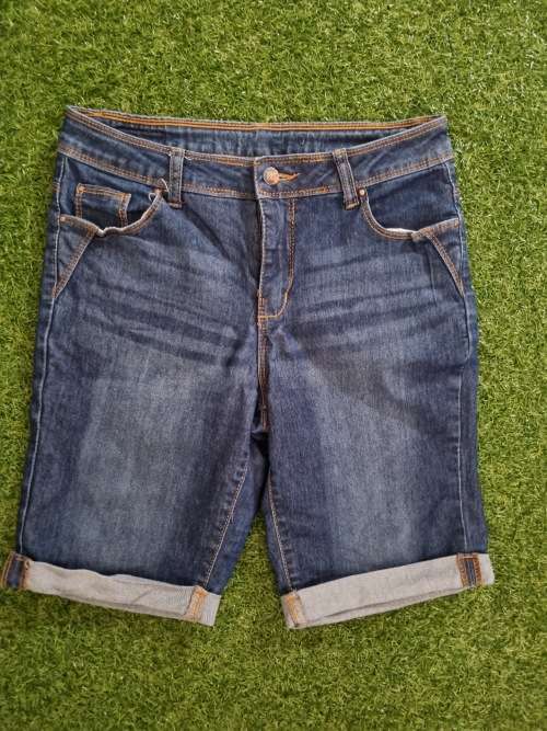 DENIM SHORT SIZE 32