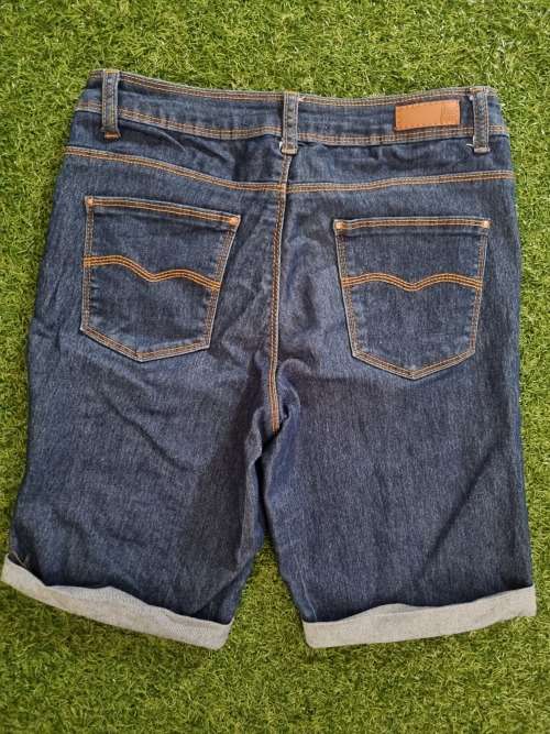 DENIM SHORT SIZE 32
