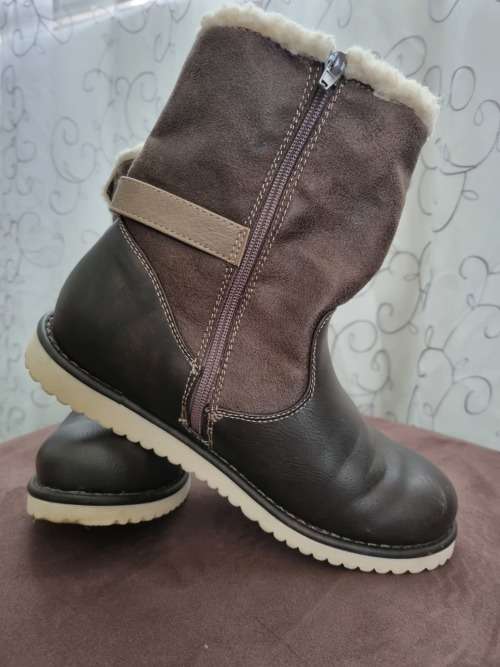 LADIES BRONX BOOTS SIZE 5