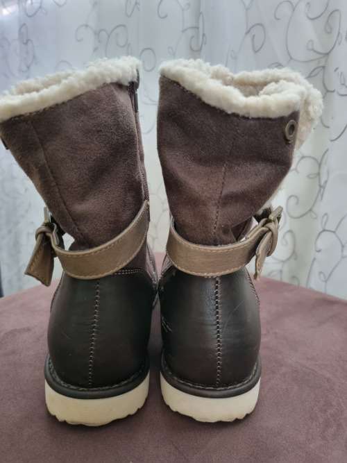 LADIES BRONX BOOTS SIZE 5