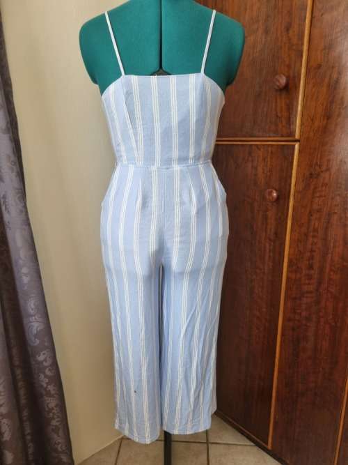 SUPER COOL JUMPSUIT SIZE SMALL