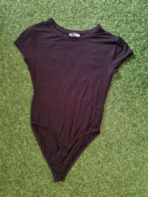 BLACK BODYSUIT T-SHIRT SIZE M