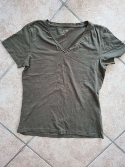 REAL BASICS T-SHIRT SIZE L