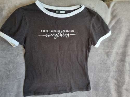 RINGER FITTED T-SHIRT SIZE S/M
