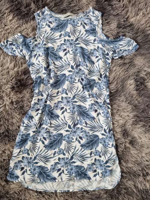 OPEN SHOULDER VISCOSE DRESS SIZE LARGE