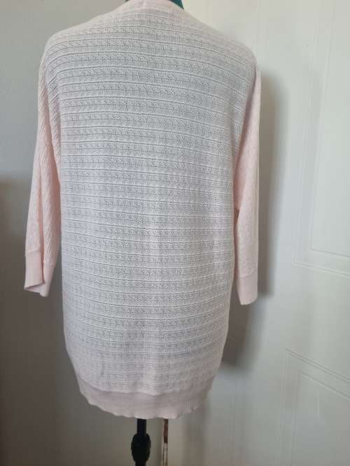 Batwing knit top -size med