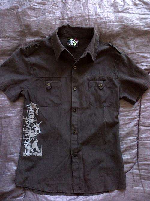 BOYS SHIRT SIZE 9/10 YEARS