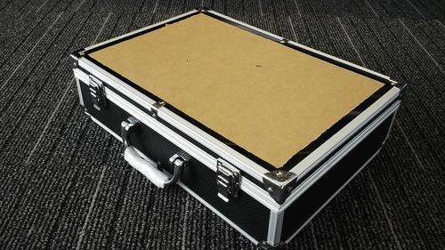 Brand New - 12 Slots Aluminium watch Display Case -